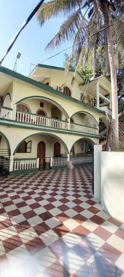 Joaquina'S Guest House Calangute Exterior foto